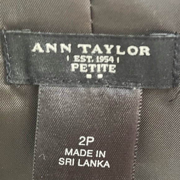 Ann Taylor Petite Long Sleeve One Button Fully Lined Fitted Blazer Jacket Cocoa - Picture 2 of 10